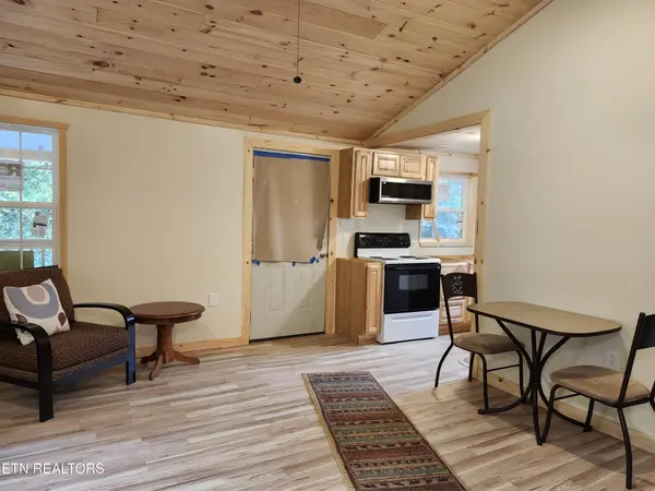 4121 S Boogertown Rd, Pigeon Forge, TN 37876