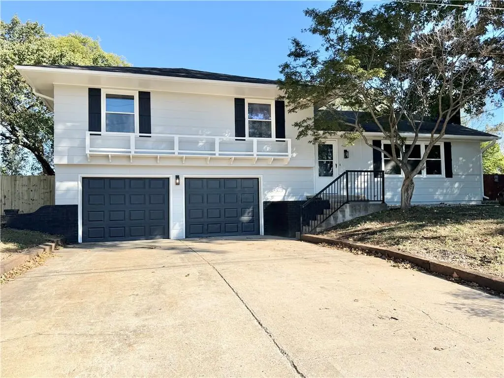 805 Pike ST, Butler, MO 64730