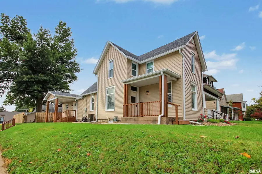 2034 STATE ST, Quincy, IL 62301