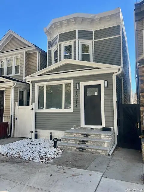 10214 85th DR, Richmond Hill North, NY 11418