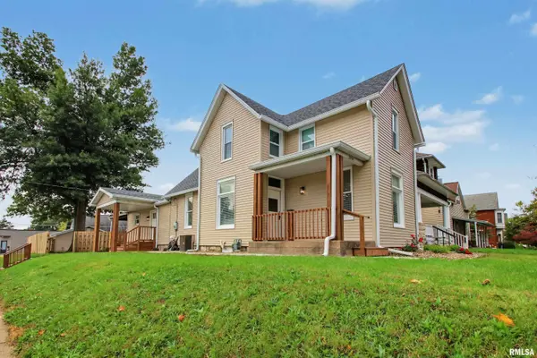 2034 STATE ST, Quincy, IL 62301