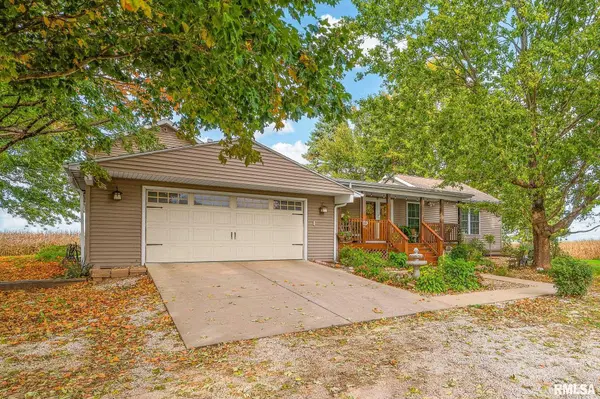 21524 N SLANE RD, Princeville, IL 61525