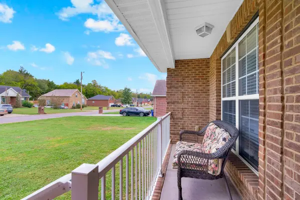 339 Shelby Cir, Shelbyville, TN 37160