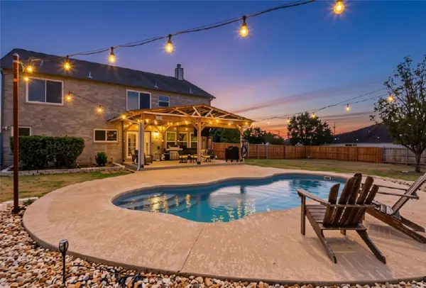 821 Bella Vista CIR, Kyle, TX 78640