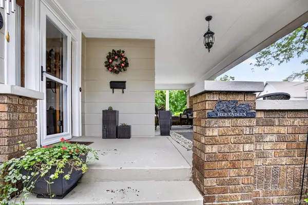 320 E Park DR, Huntington, IN 46750