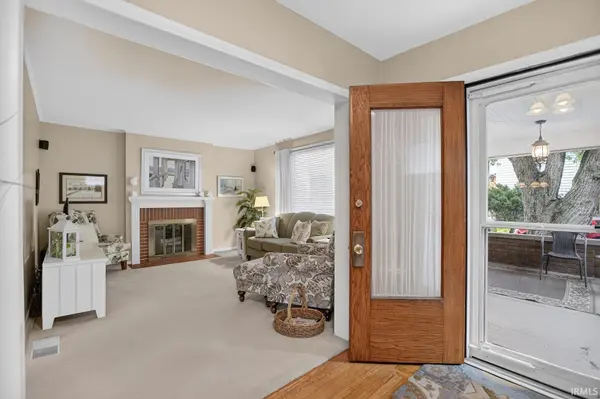 320 E Park DR, Huntington, IN 46750