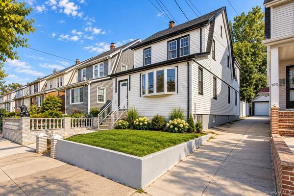 187-16 Mangin AVE, Saint Albans, NY 11412