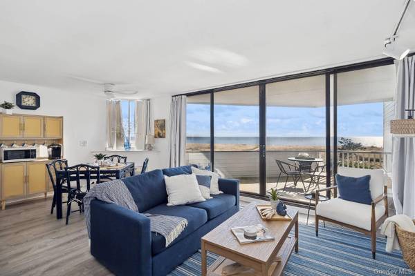 265 Dune RD #Unit #18, Westhampton Beach, NY 11978