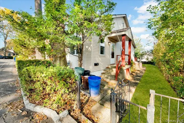 8 Soundview TER #8, Bronx, NY 10465