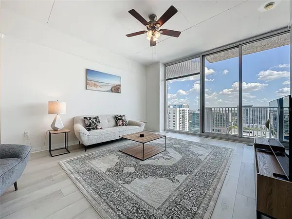 155 S COURT AVE #1911, Orlando, FL 32801