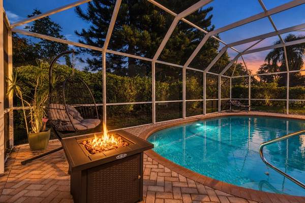 2079 EGRET DR, Palm Harbor, FL 34683