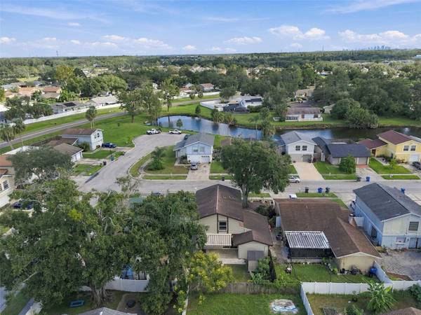 4830 GROVE POINT DR, Tampa, FL 33624