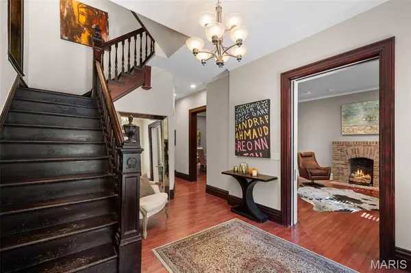 3009 Allen AVE, St Louis, MO 63104