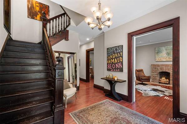 3009 Allen AVE, St Louis, MO 63104