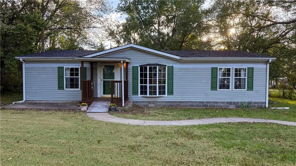 619 Hoover ST, Pomona, KS 66076