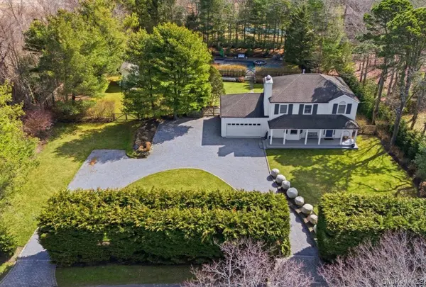 100 Wainscott NW RD, Wainscott, NY 11975