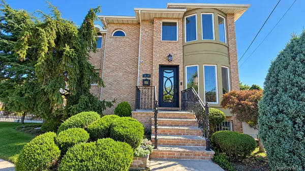 1531 158th ST, Whitestone, NY 11357