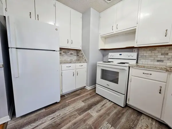 1643 S Rutan Ave, Wichita, KS 67218