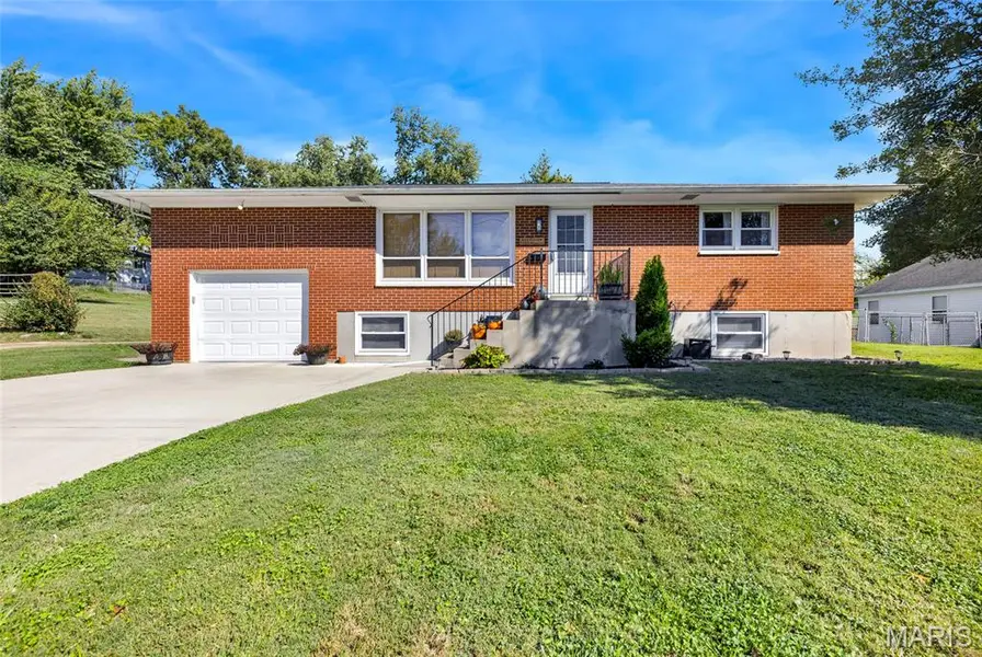 236 S Riebeling ST, Columbia, IL 62236
