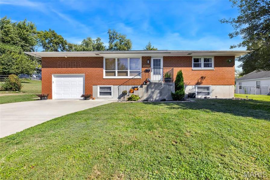 236 S Riebeling ST, Columbia, IL 62236
