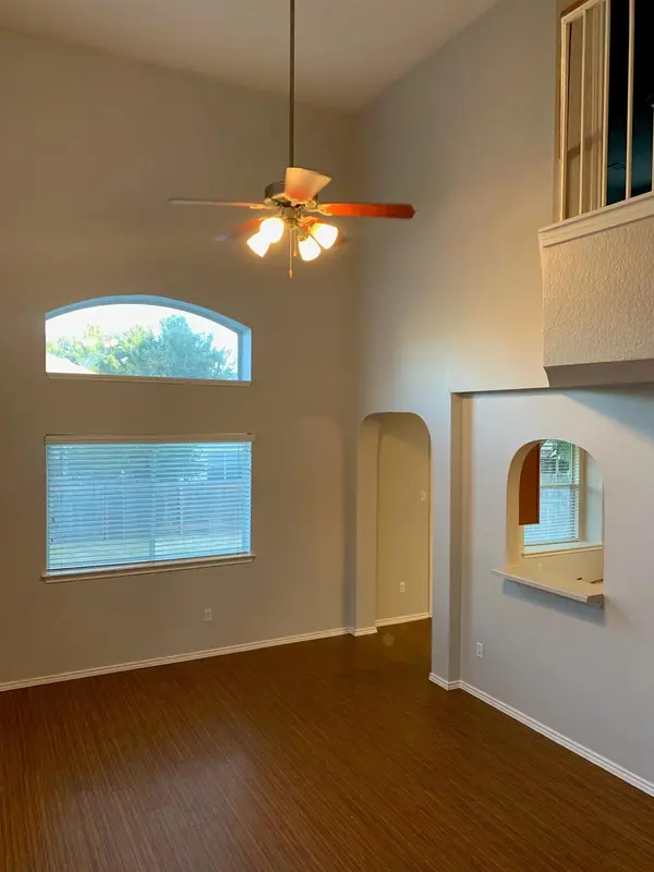 11513 Paul E Anderson DR, Austin, TX 78748