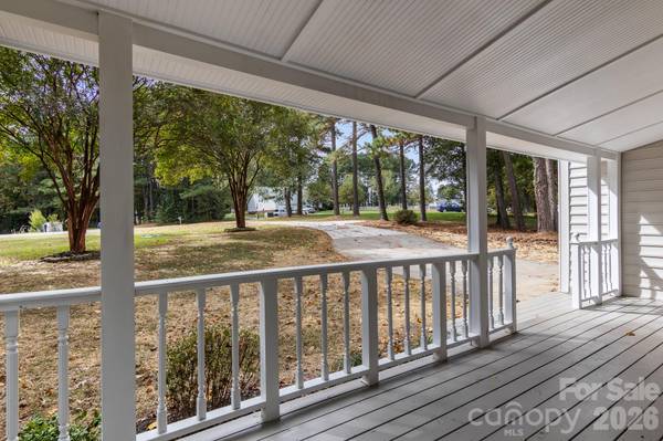 139 Scarlet Tanager RD, Troutman, NC 28166