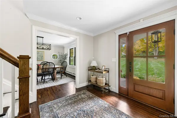 4 Willow Crest DR, Katonah, NY 10536