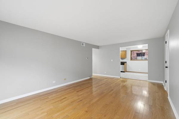 5973 N NORTHWEST HWY #2C, Chicago, IL 60631