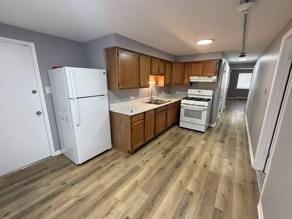 7041 170th ST #1N, Tinley Park, IL 60477