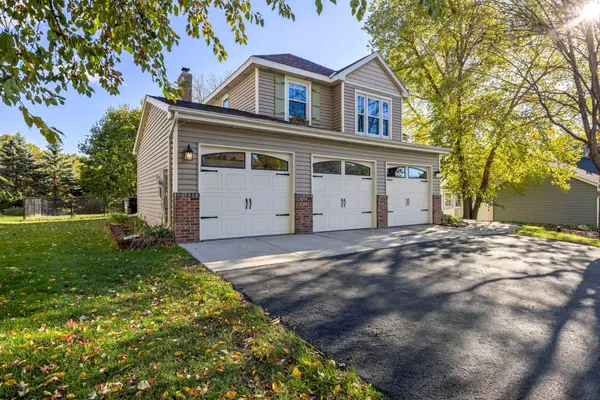 12723 Durham WAY, Apple Valley, MN 55124