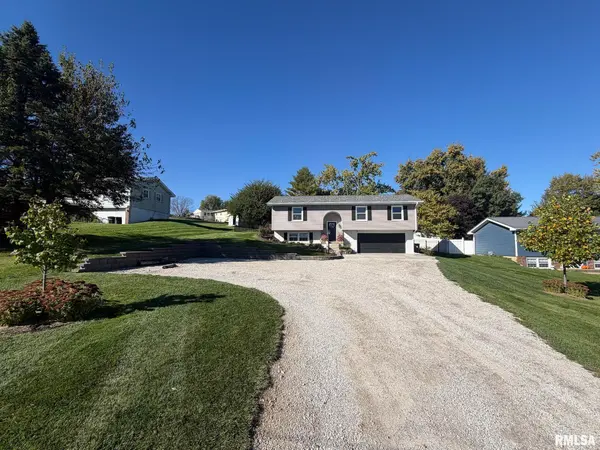 2106 S MAIN ST, Eureka, IL 61530