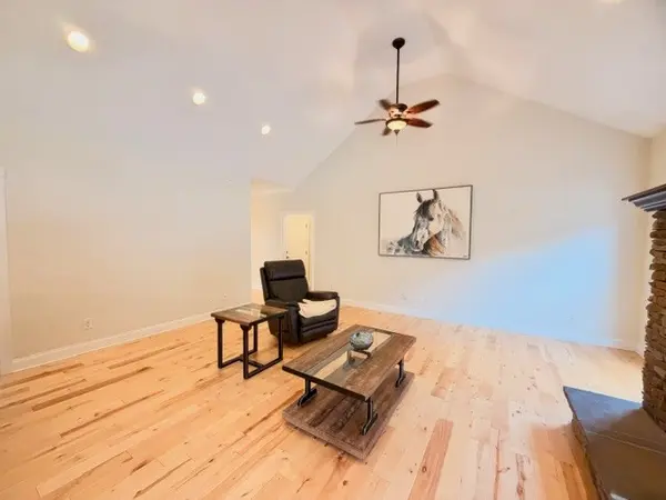 29 Rebecca Ln #E, Estill Springs, TN 37330