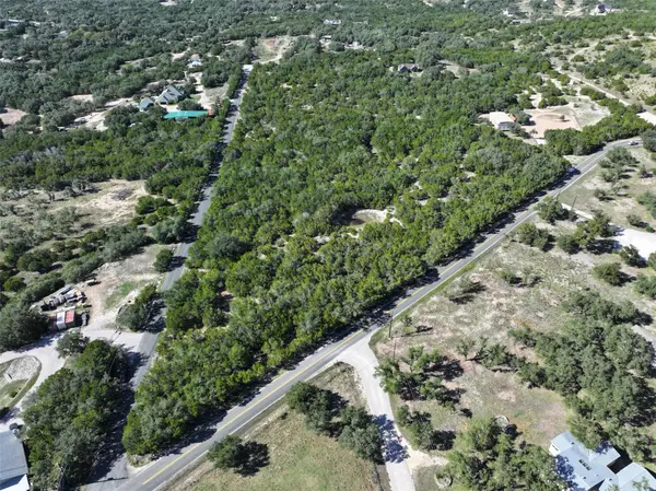 000 Crawford RD, Spicewood, TX 78669