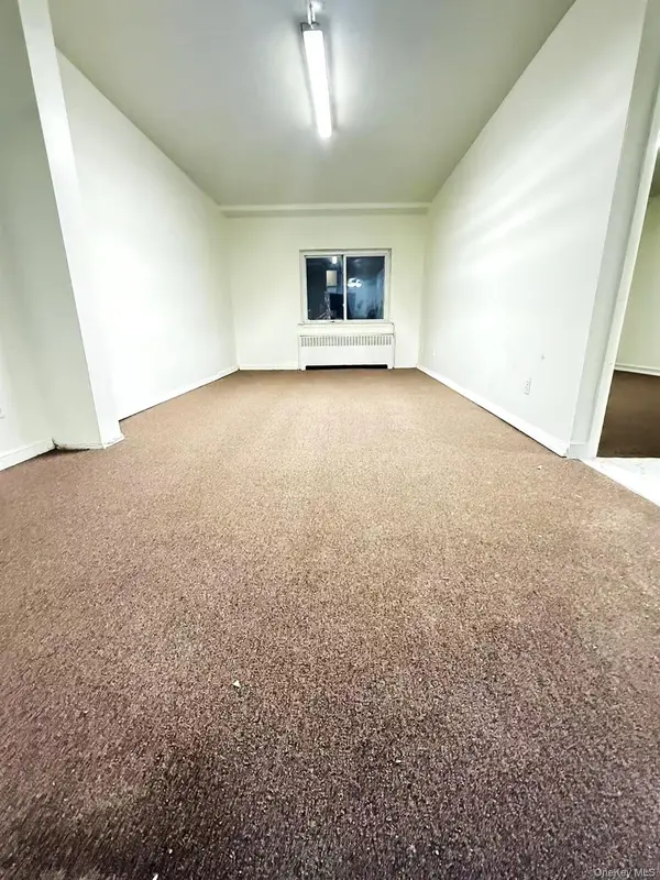 6553 Booth ST, Rego Park, NY 11374