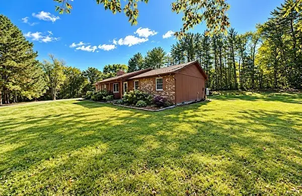 11775 E Pebble RD, Mt Vernon, IL 62864