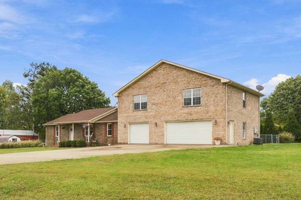 103 Staggs Dr, Portland, TN 37148