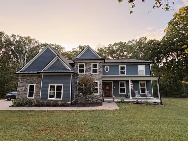 1590 Porter Rd, Burns, TN 37029