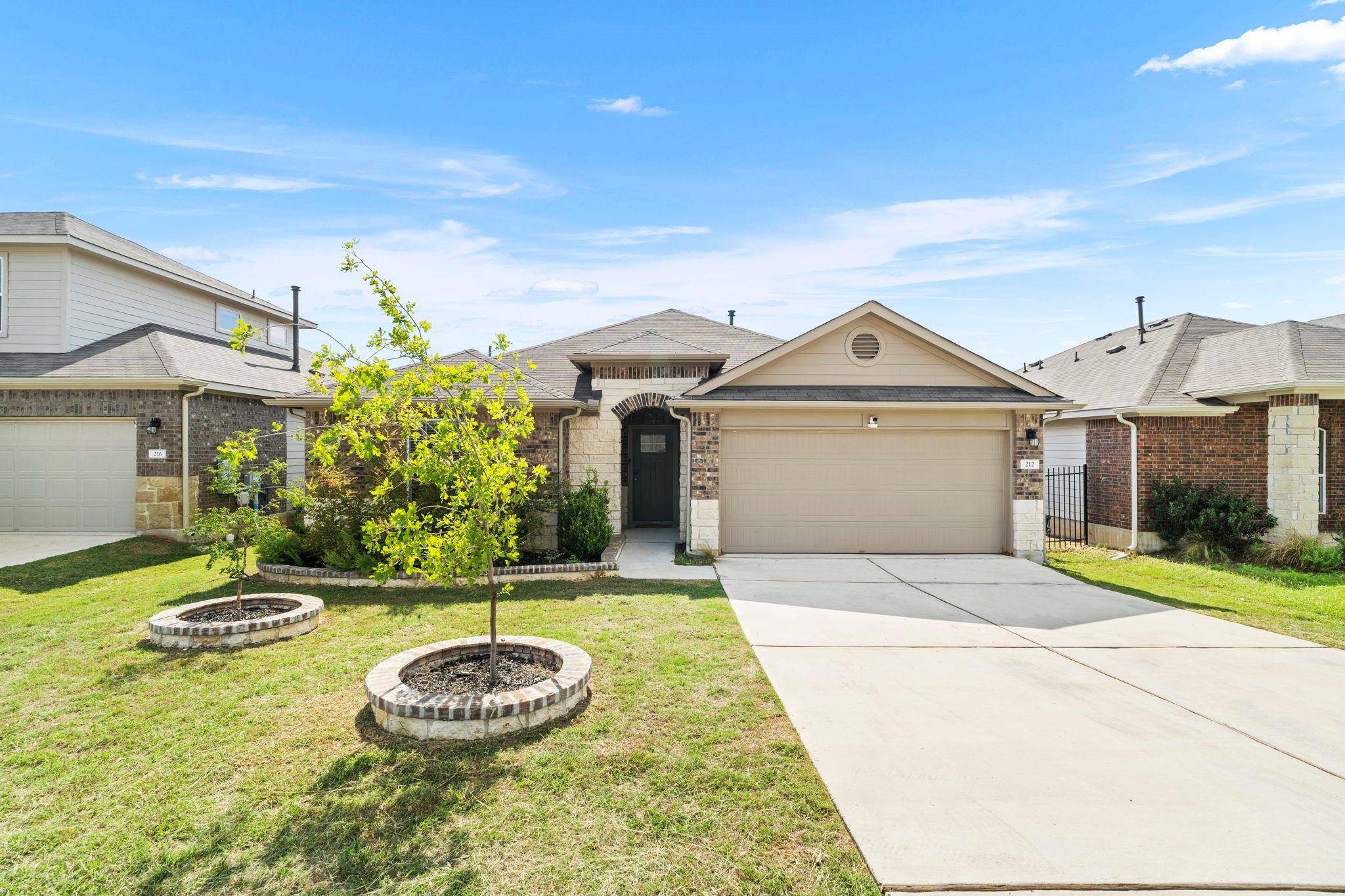 212 Royal Palm WAY, Leander, TX 78641