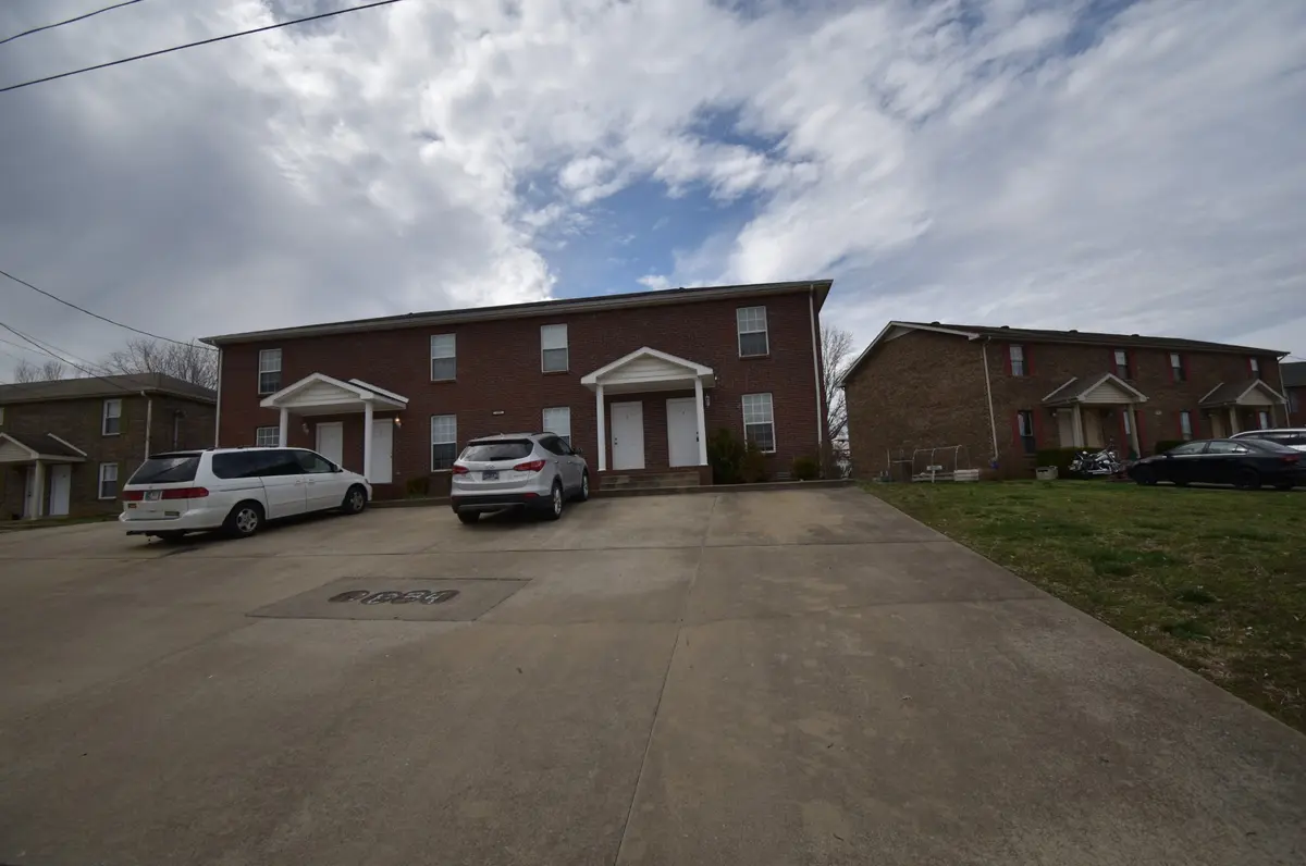362 Peabody Dr #1, Clarksville, TN 37042