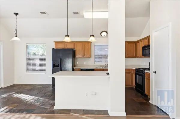 1211 Stone Rim LOOP, Buda, TX 78610