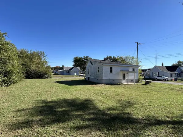 1735 Broadway ST, Vincennes, IN 47591
