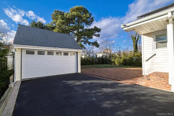 2280 Brookside AVE, Wantagh, NY 11793
