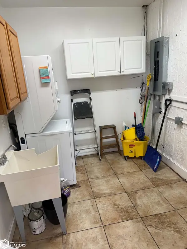 1200 S Central AVE, Burlington, IA 52601