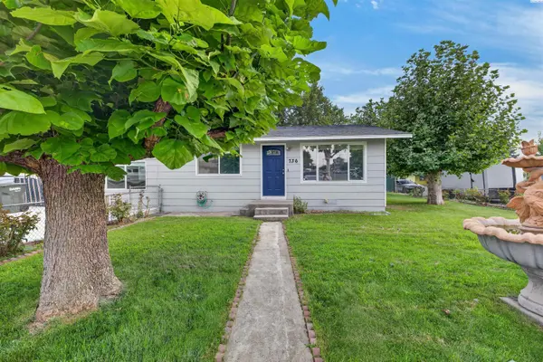 736 W Leola St, Pasco, WA 99301
