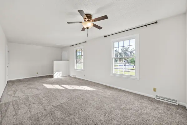 355 Kimbrough Rd, Clarksville, TN 37043