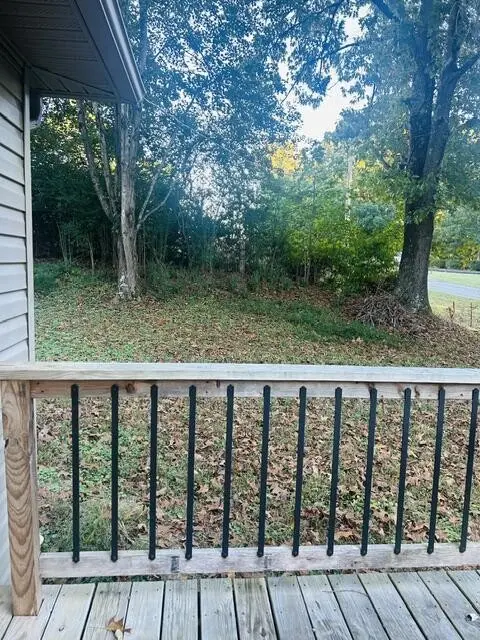 2370 Post Oak Rd, Camden, TN 38320