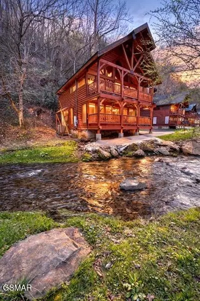 331 Caney Creek Road, Pigeon Forge, TN 37863