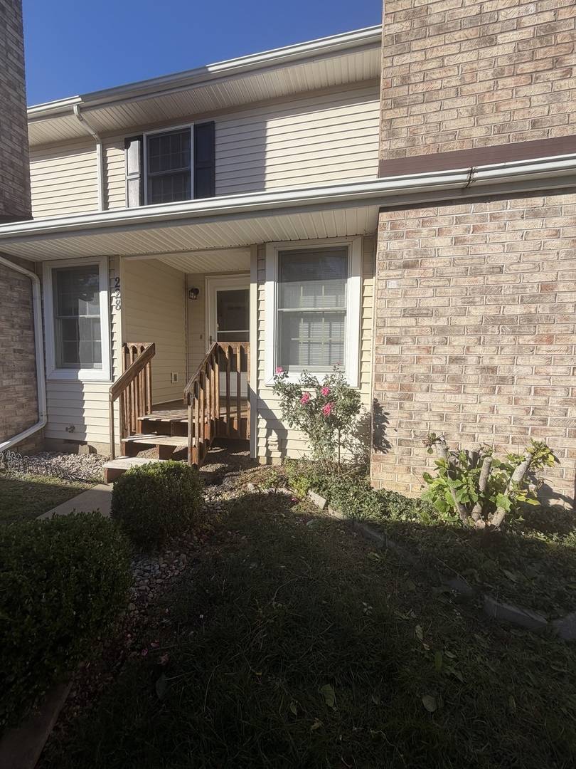 903 N Linden ST #228, Normal, IL 61761