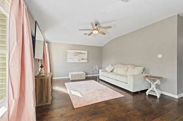 3933 Rolling Canyon TRL, Round Rock, TX 78681