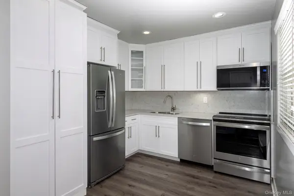 50 Chelsea DR #HS05, Bohemia, NY 11716